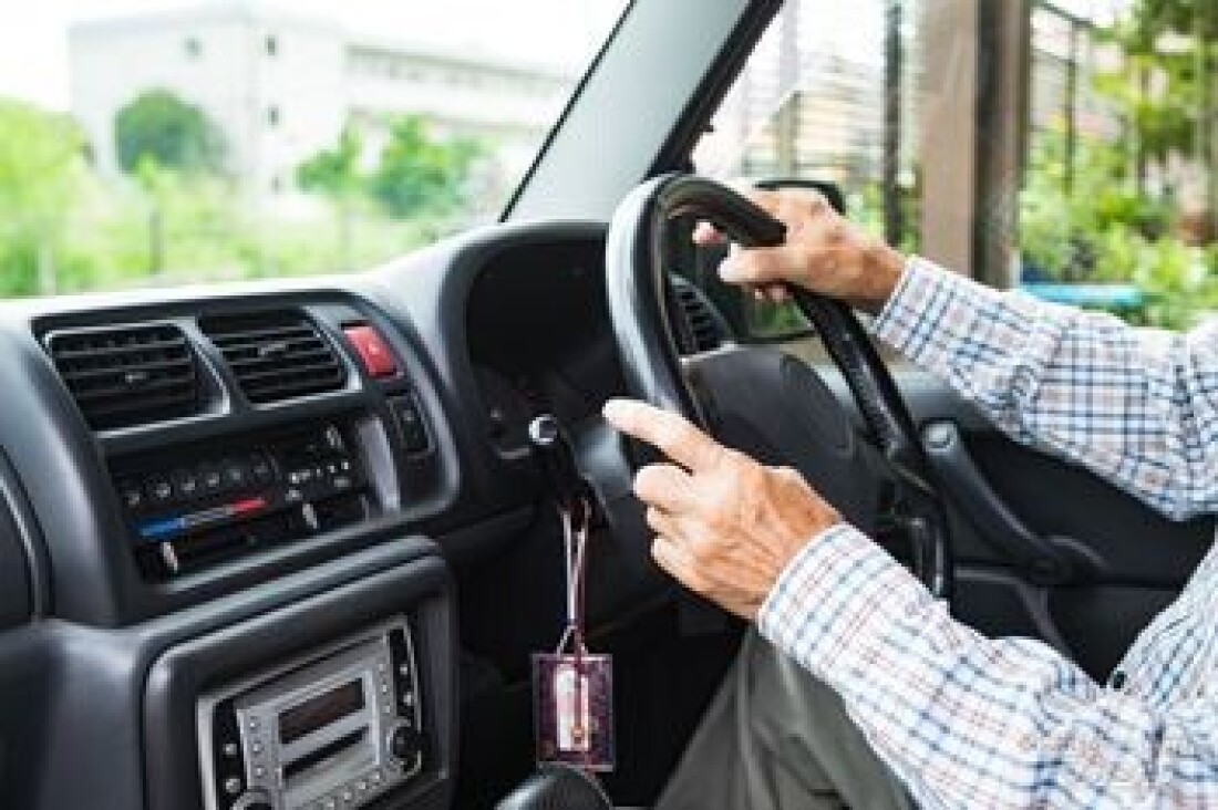 シニアにおすすめ 安全装備が充実した運転しやすい中古車を紹介 車選びドットコムマガジン